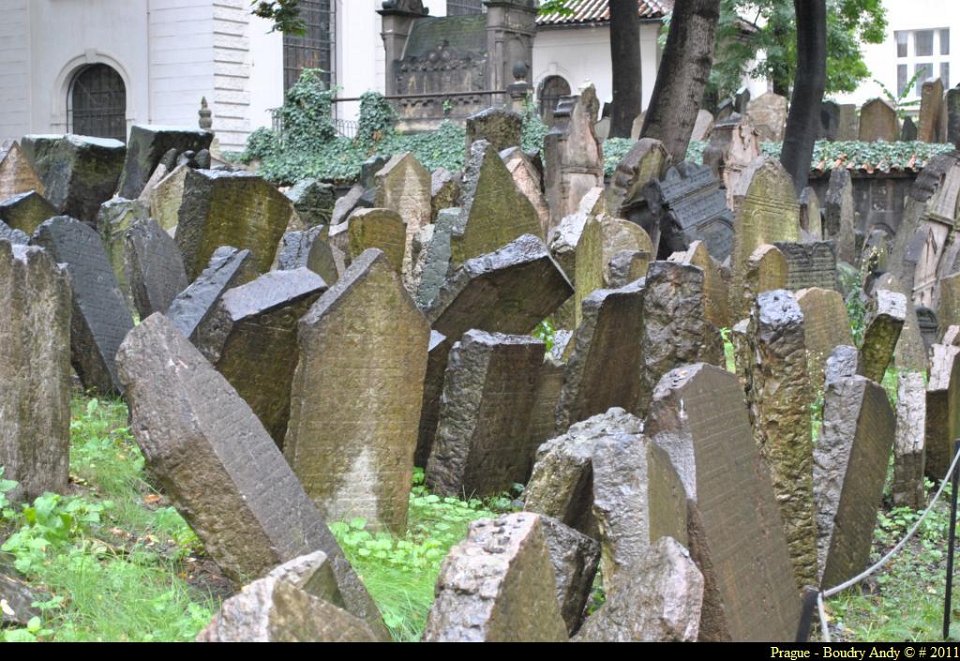 Prague - Cimetiere Juif 015
